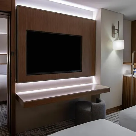 Hilton Parksa Hotel 4*